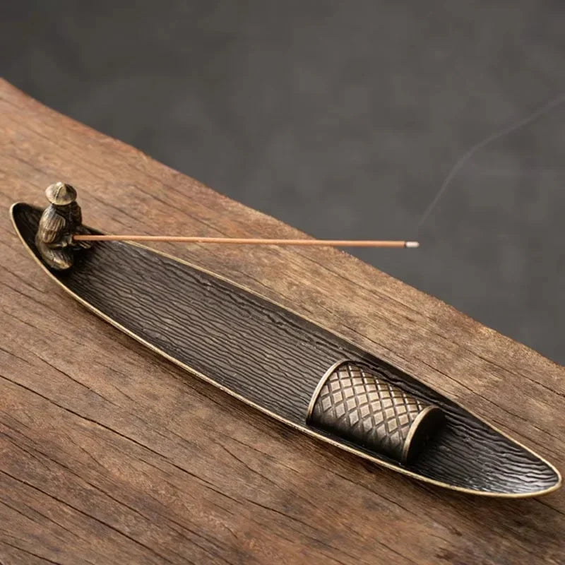 Räucherstäbchenhalter Im Alten Fischerboot-Design, Aus Metall