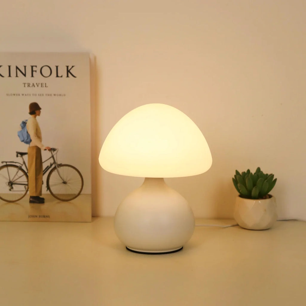 Moderne Minimalistische Pilz-Tischlampe, 3 Farben Dimmbar